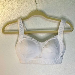 Lululemon size 34C white bra